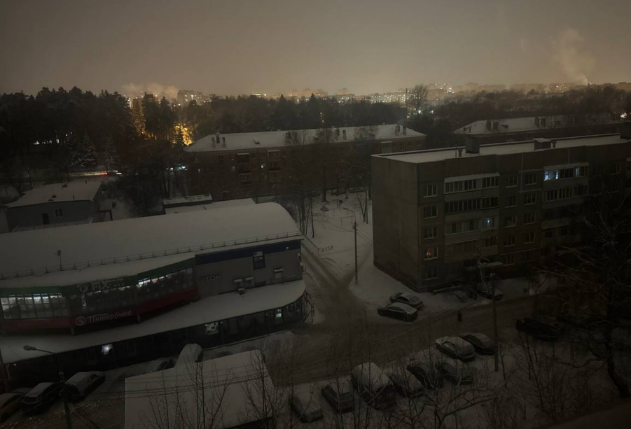 У Домодєдові під Москвою і в одному районі Петербурга зникла електрика перед Новим роком